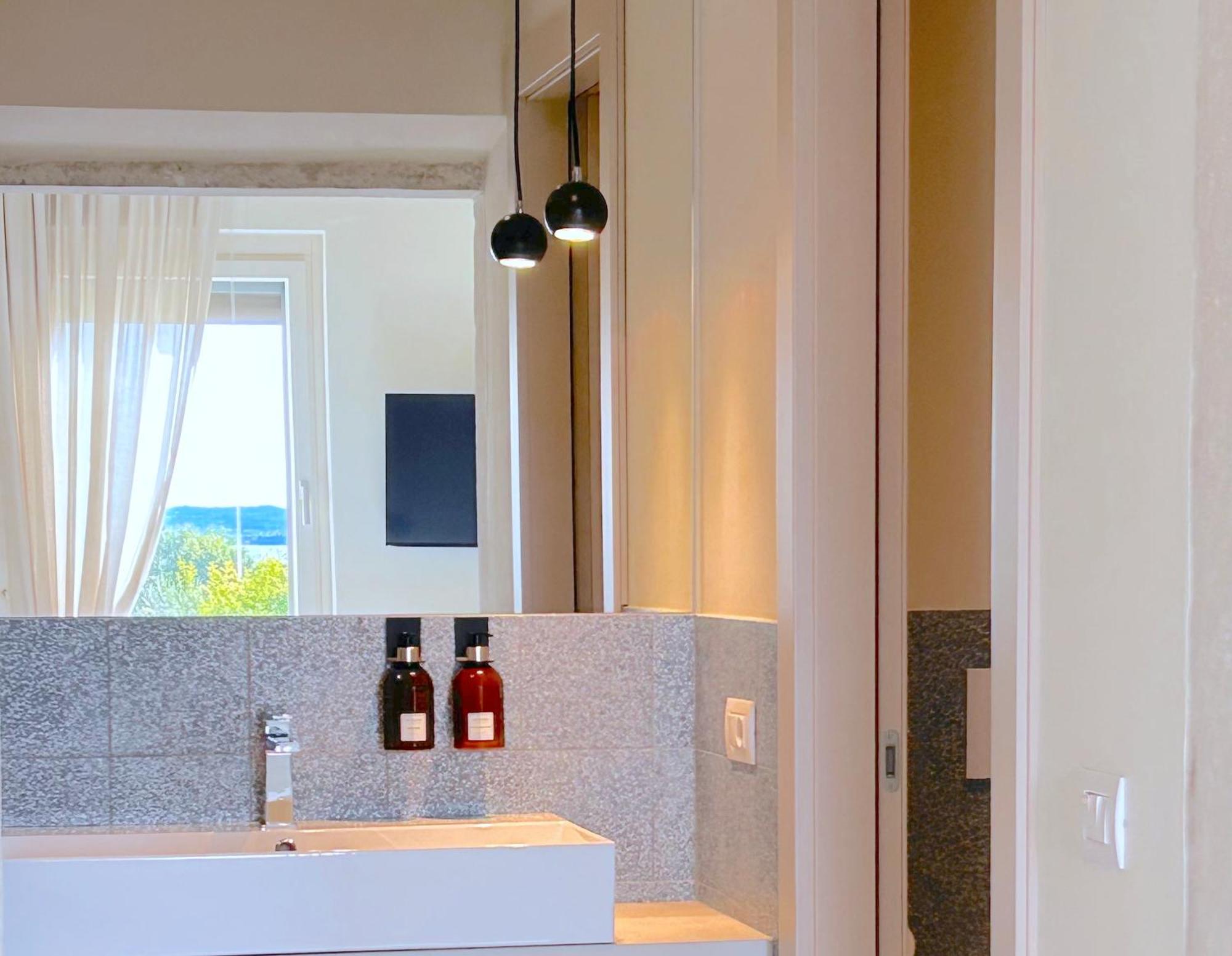 Bed & Breakfast The - Luxury In Lazise